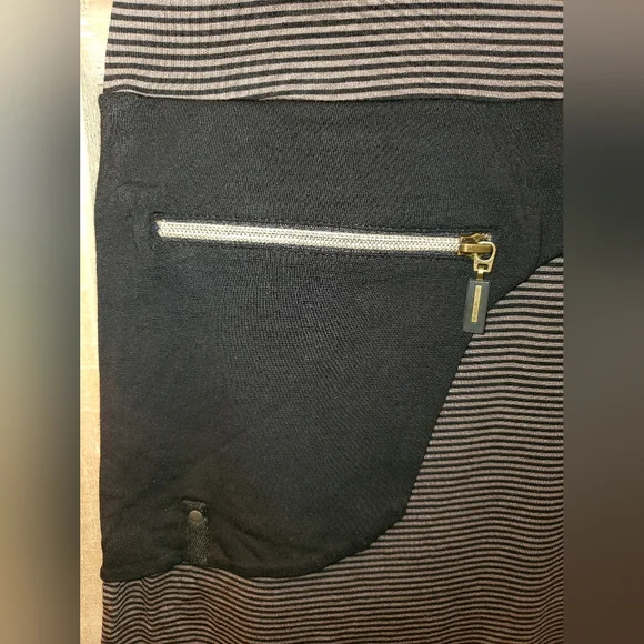 Philosophy Striped Maxi Dress with Black Waist Bag - Picture 7 of 9